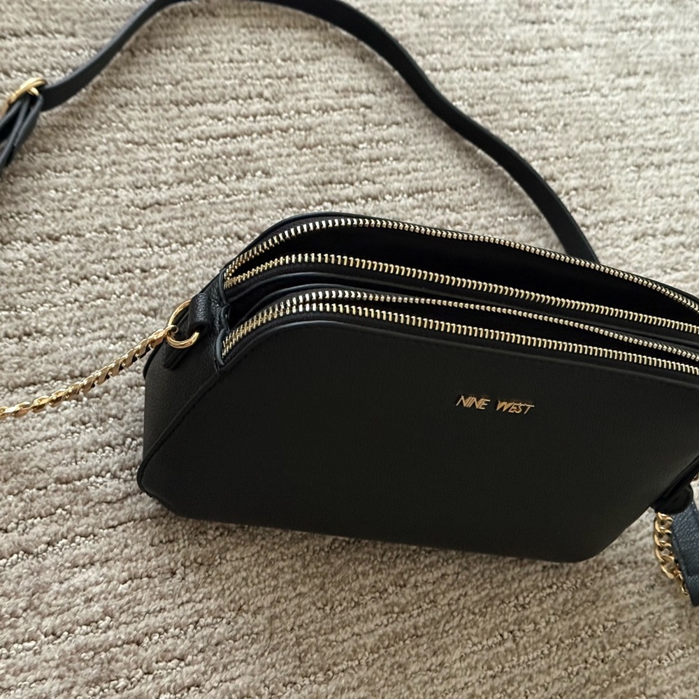 Nine West Black and Gold Crossbody Bag